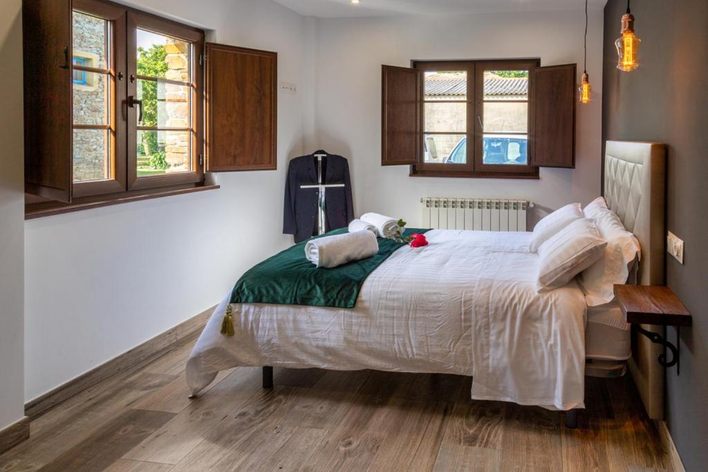 Apartamentos Rurales Lola Penarronda Кастропол Екстериор снимка