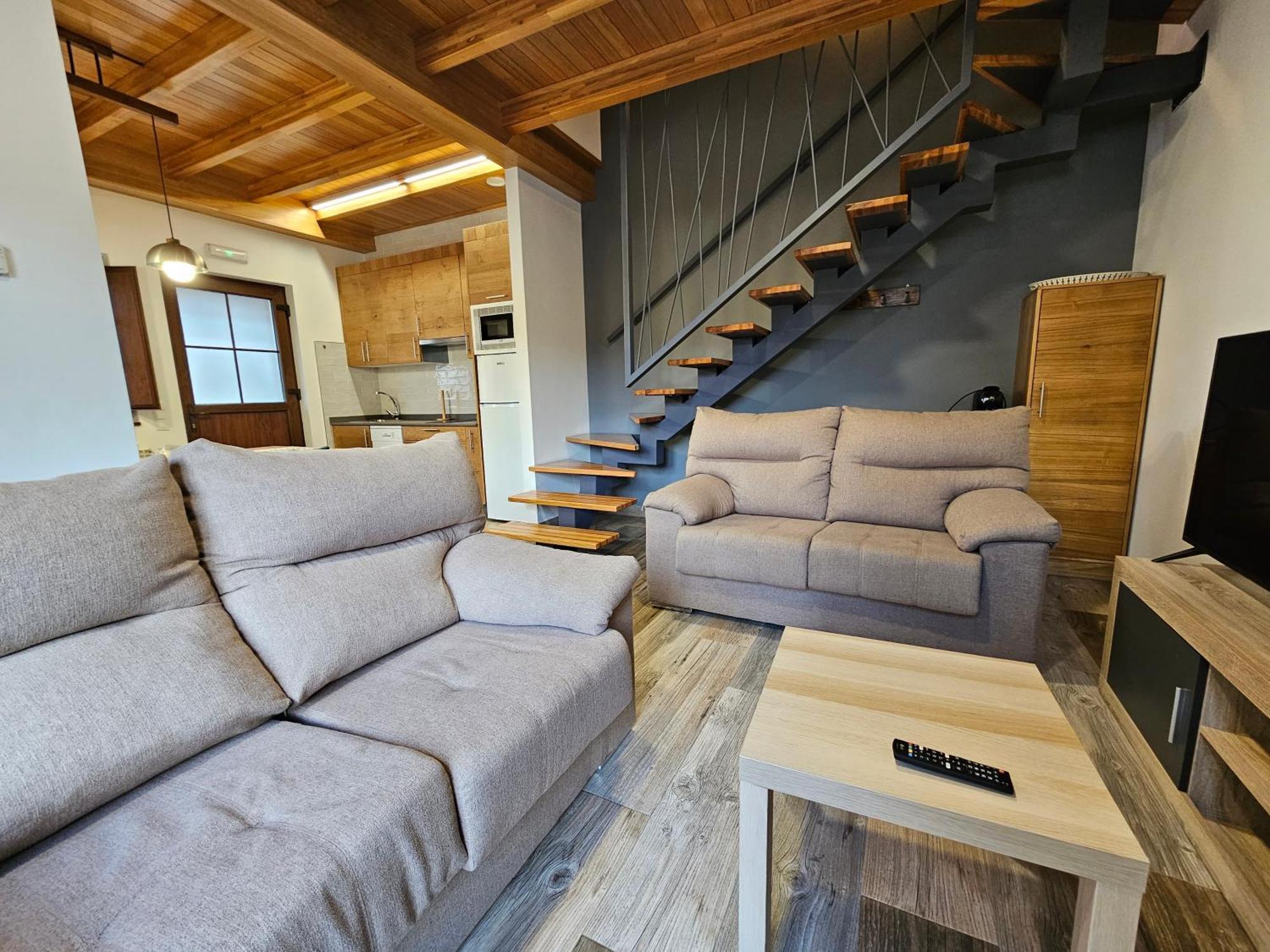 Apartamentos Rurales Lola Penarronda Кастропол Екстериор снимка