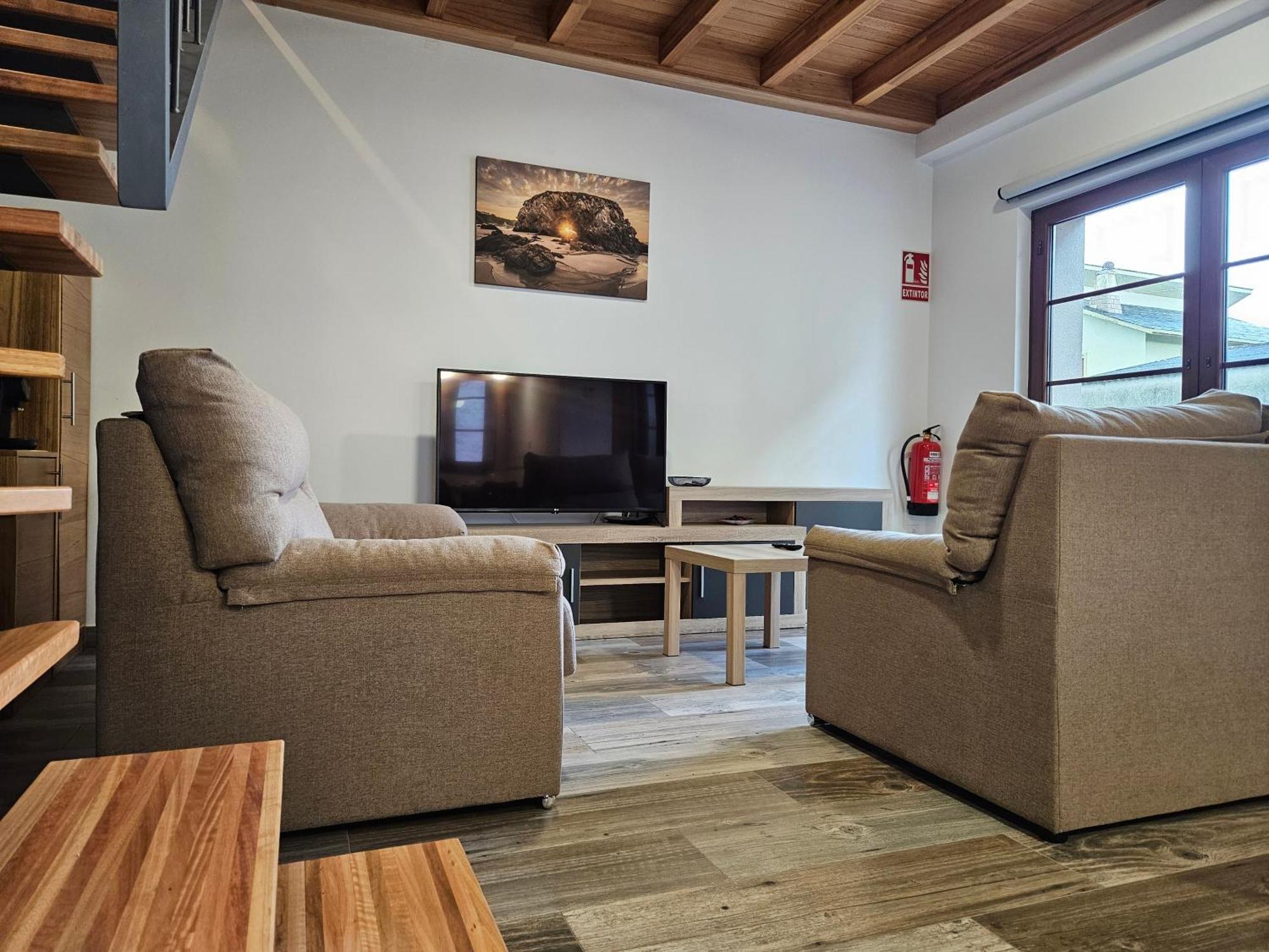 Apartamentos Rurales Lola Penarronda Кастропол Екстериор снимка