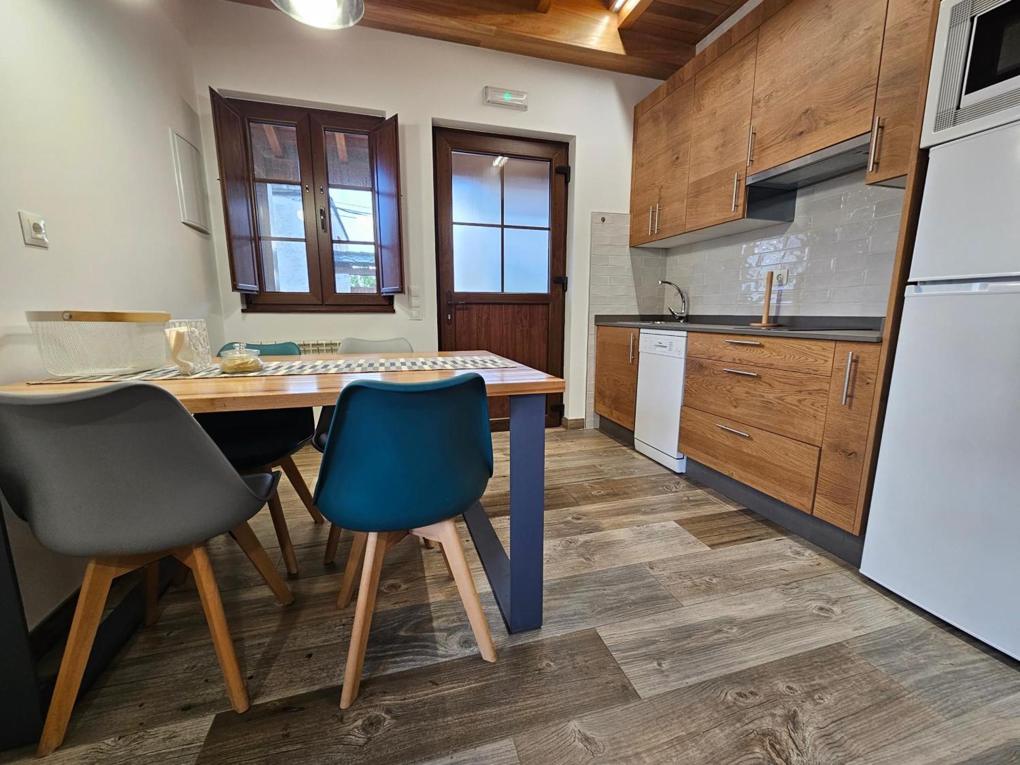 Apartamentos Rurales Lola Penarronda Кастропол Екстериор снимка